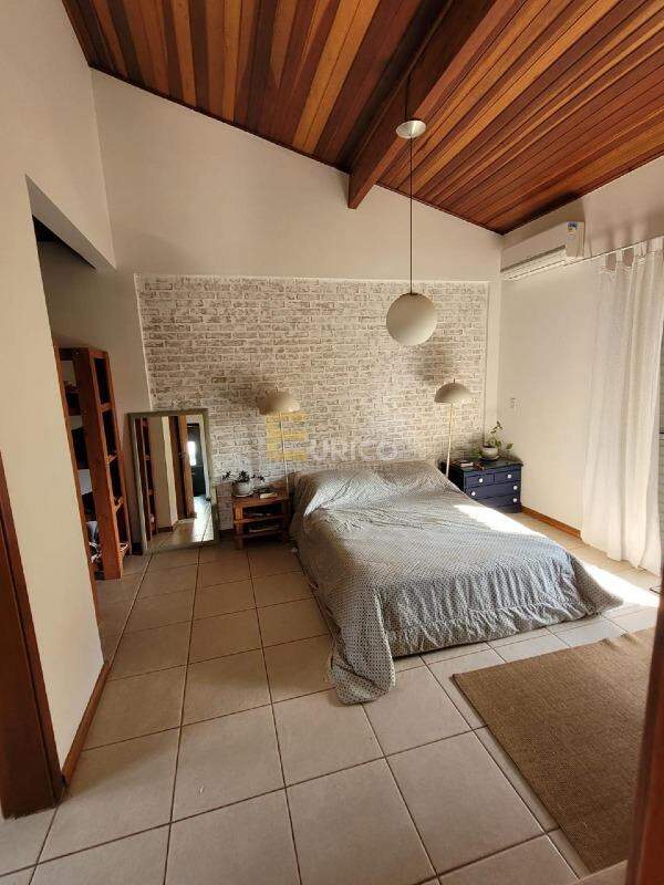 Casa em condomínio à venda no Condomínio Serra dos Cristais em CAJAMAR/SP: 