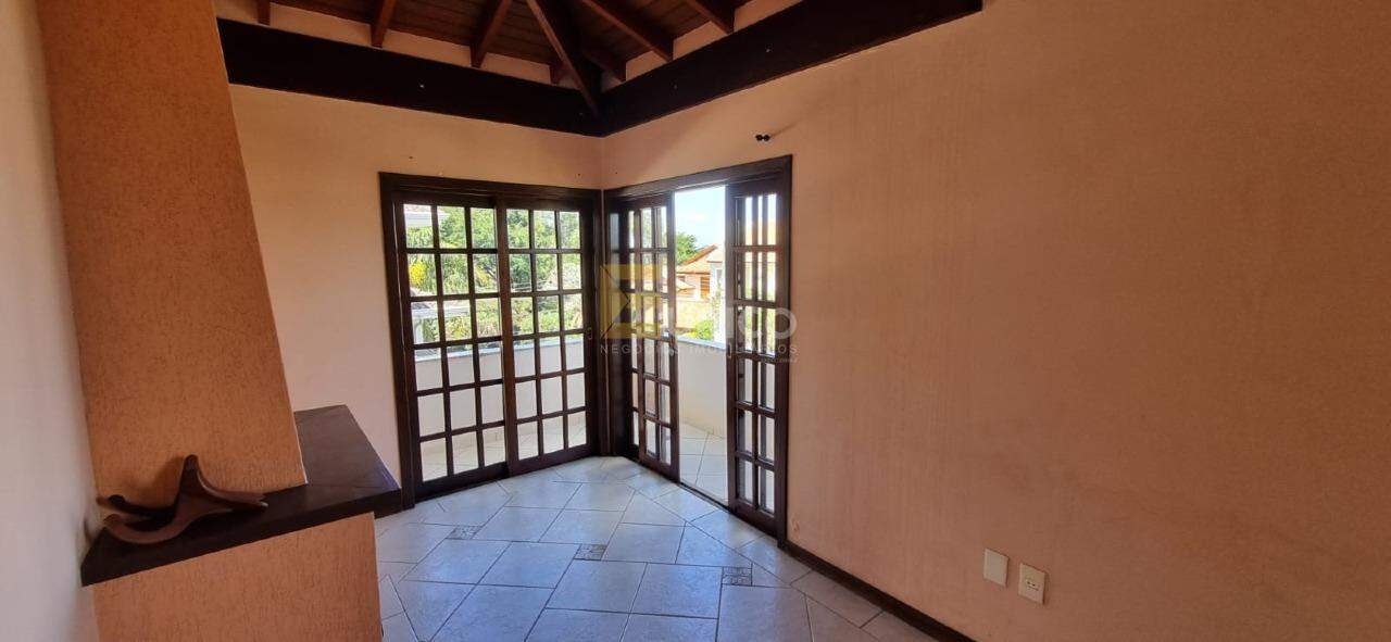 Casa em condomínio à venda no Condomínio Vivenda das Quaresmeiras em Valinhos/SP: 