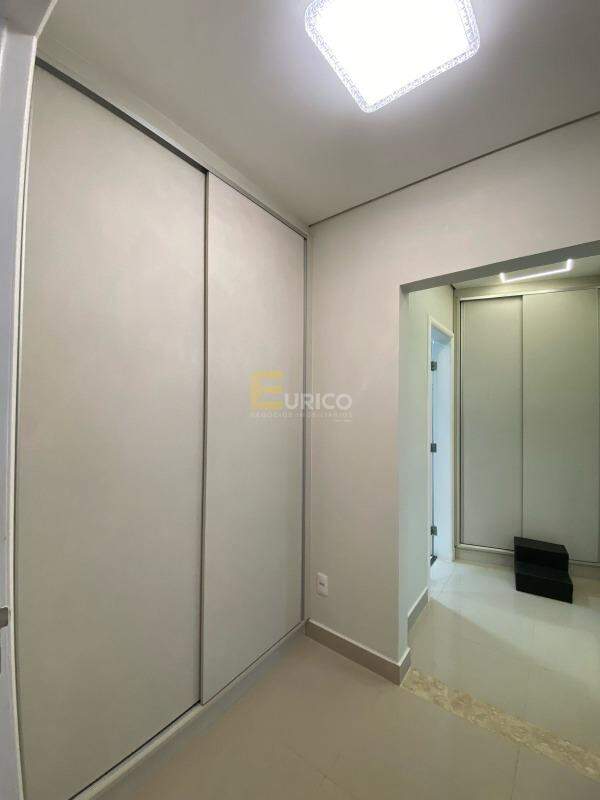 Casa em condomínio à venda no Condomínio Piemonte Residenziale em Vinhedo/SP: closet suíte principal