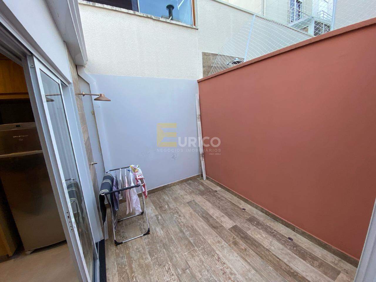 Casa em condomínio à venda no Condomínio Piemonte Residenziale em Vinhedo/SP: quintal c/ ducha