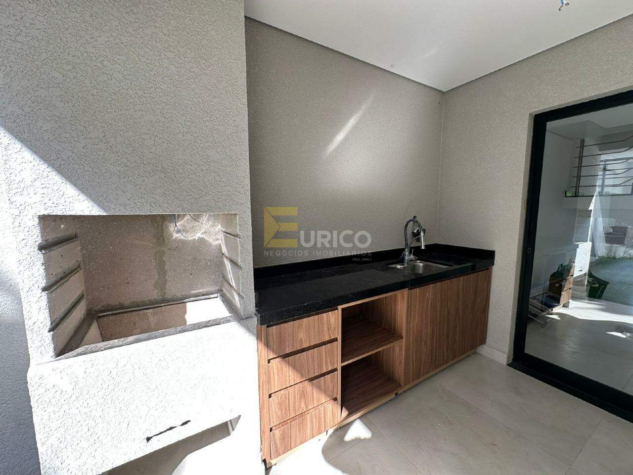 Casa em condomínio à venda no Condomínio Residencial Mont Blanc em Vinhedo/SP: 