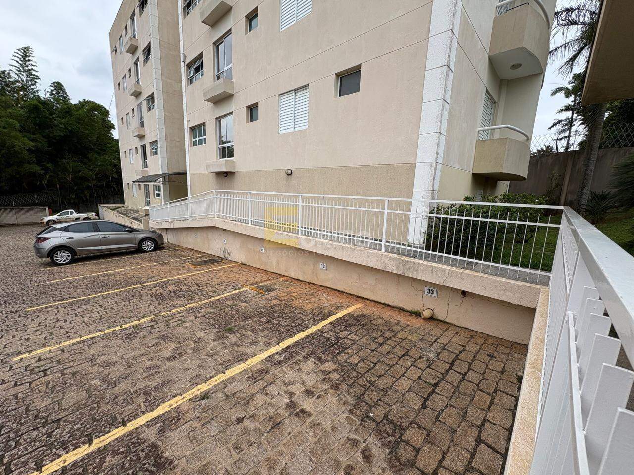 Apartamento à venda no Edifício Mont Blanc em Vinhedo/SP: 2ª VAGA DESCOBERTA DO APTO