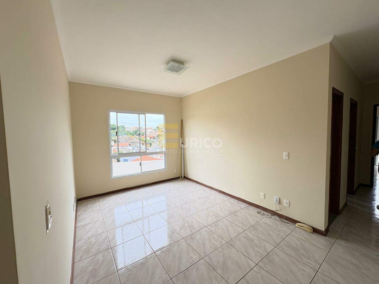 Apartamento à venda no Edifício Mont Blanc em Vinhedo/SP: SALA