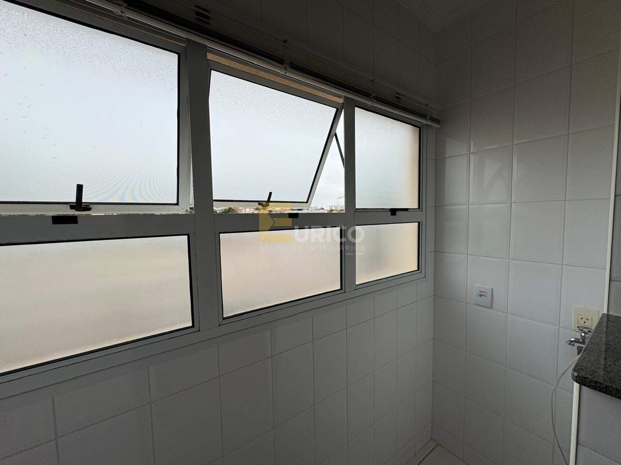 Apartamento à venda no Edifício Mont Blanc em Vinhedo/SP: LAVANDERIA