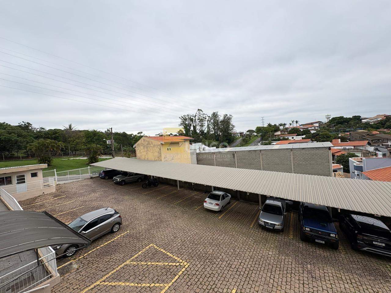 Apartamento à venda no Edifício Mont Blanc em Vinhedo/SP: GARAGEM DO CONDOMÍNIO