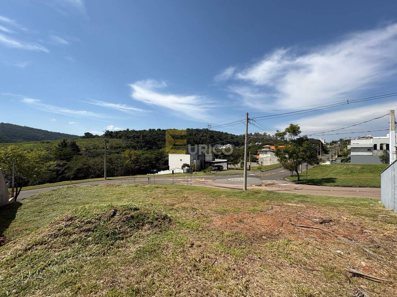 Terreno em Condomínio à venda no Condomínio Santa Isabel em Louveira/SP: 