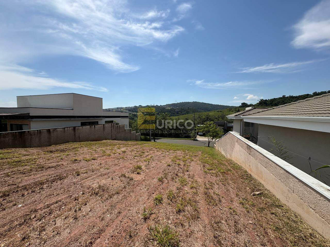Terreno em Condomínio à venda no Condomínio Santa Isabel em Louveira/SP: