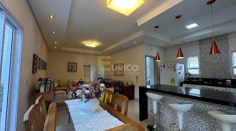 Casa em condomínio à venda no Condomínio Águas da Serra em Valinhos/SP: 