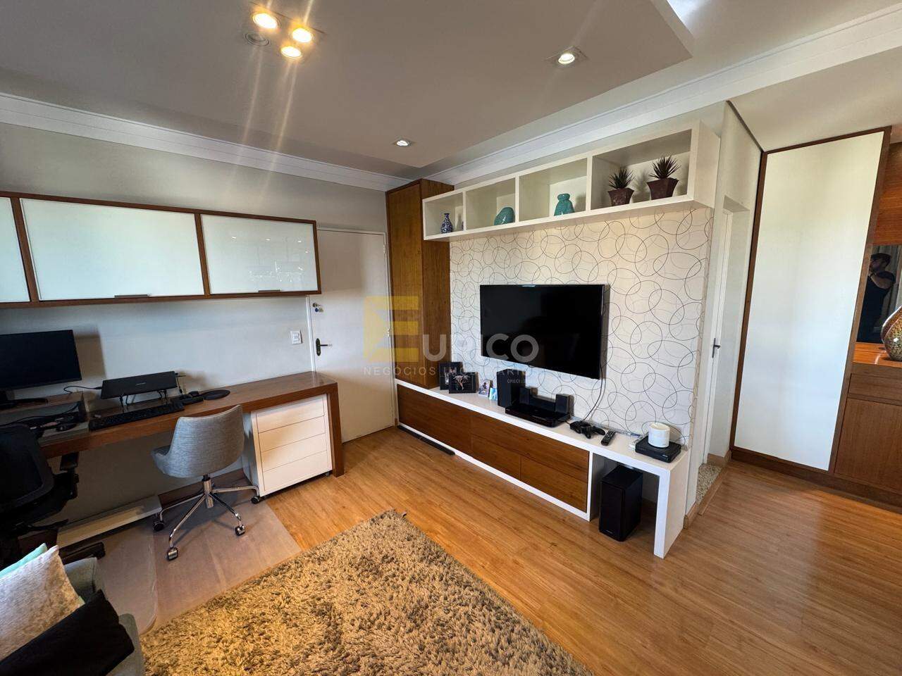 Apartamento à venda no Condomínio Edifício Beatriz em Valinhos/SP: 