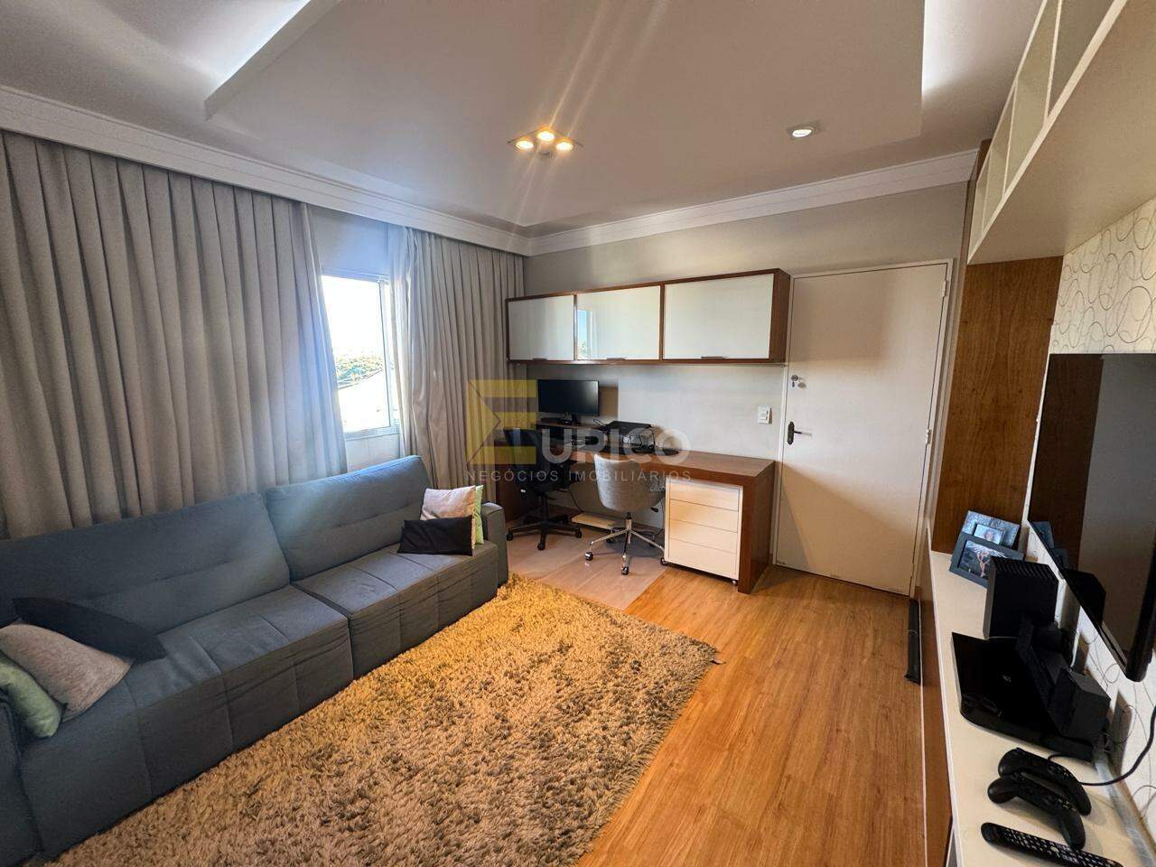 Apartamento à venda no Condomínio Edifício Beatriz em Valinhos/SP: 