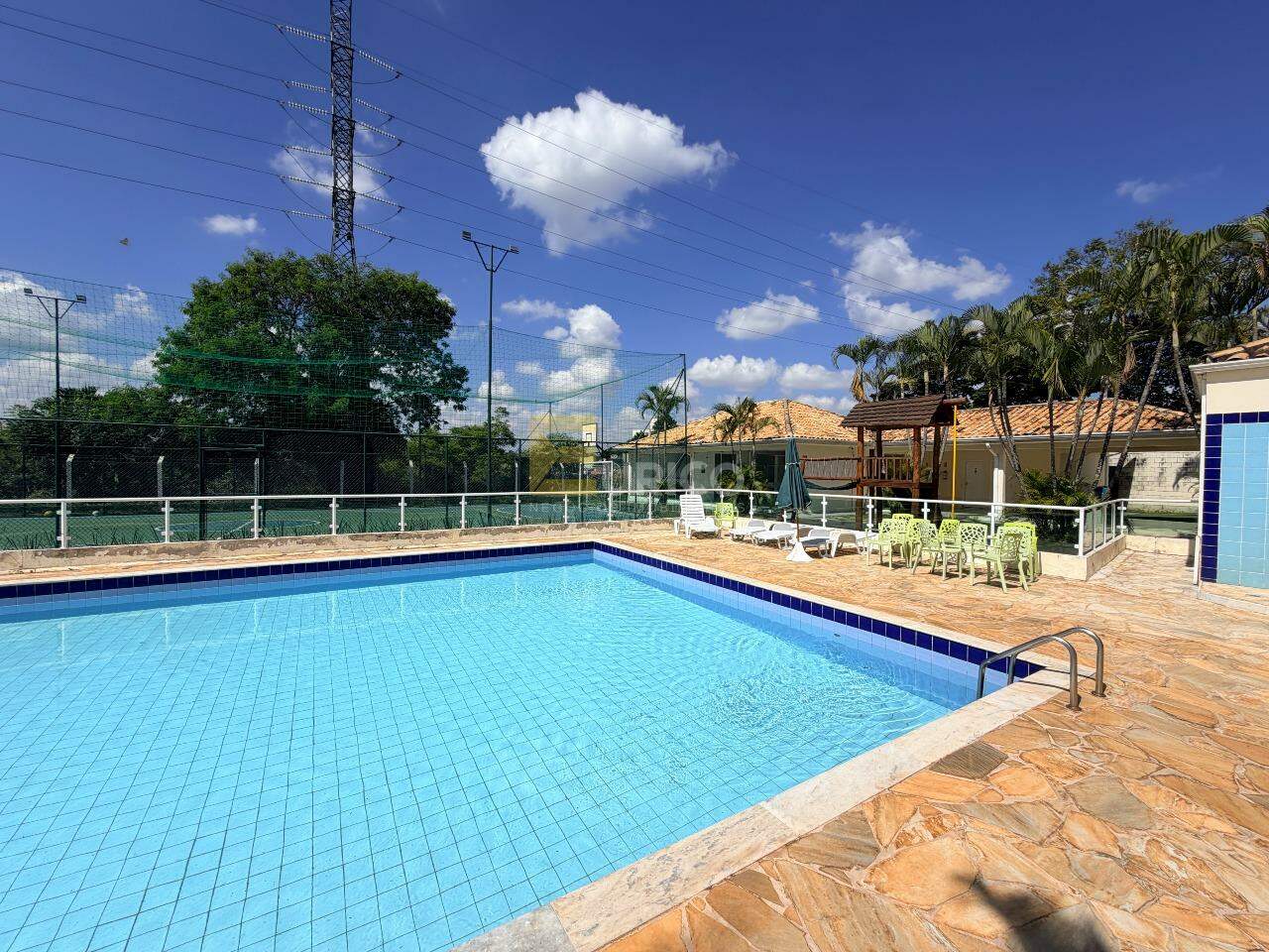 Casa em condomínio à venda no Condomínio Villaggio Dei Fiori em Louveira/SP: 