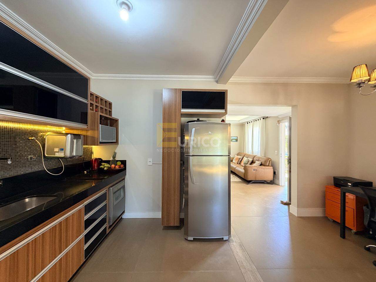 Casa em condomínio à venda no Condomínio Villaggio Dei Fiori em Louveira/SP: 