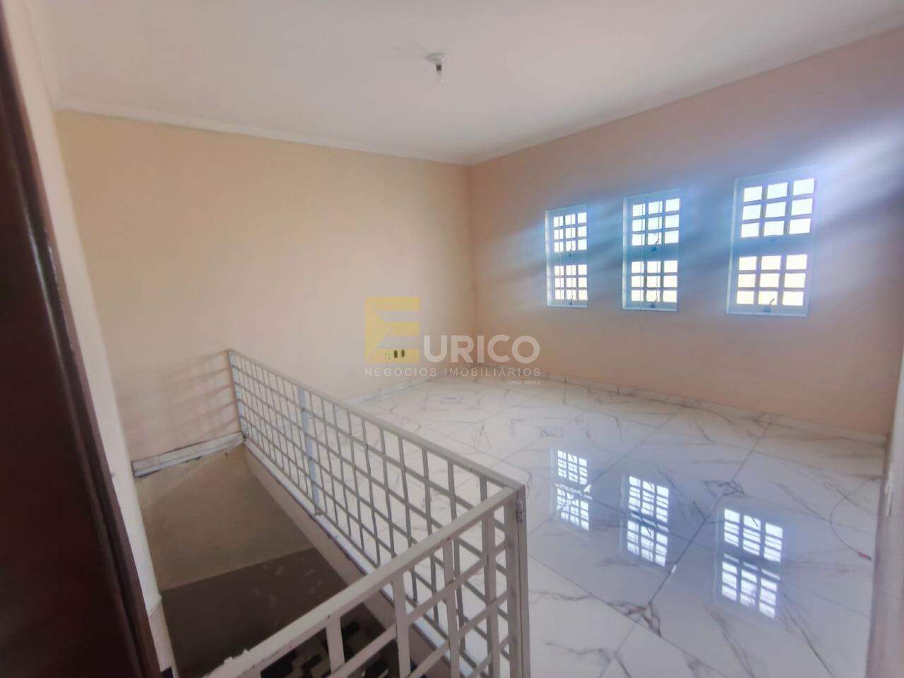 Casa à venda no JARDIM NOVA PALMARES em Valinhos/SP: 