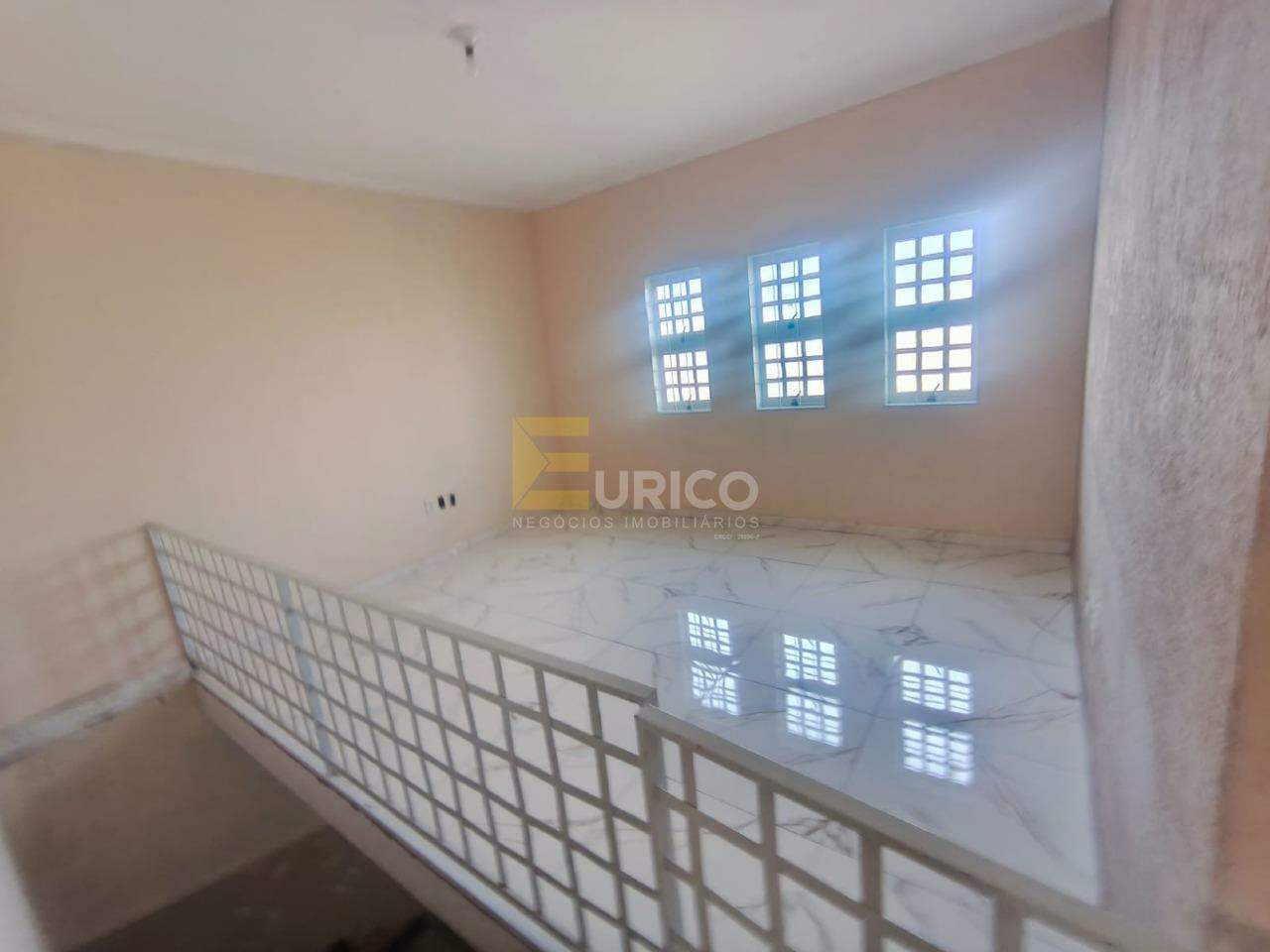 Casa à venda no JARDIM NOVA PALMARES em Valinhos/SP: 