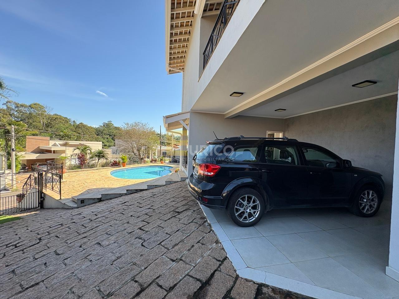 Casa em condomínio à venda no Condomínio Estância Marambaia em Vinhedo/SP: garagem