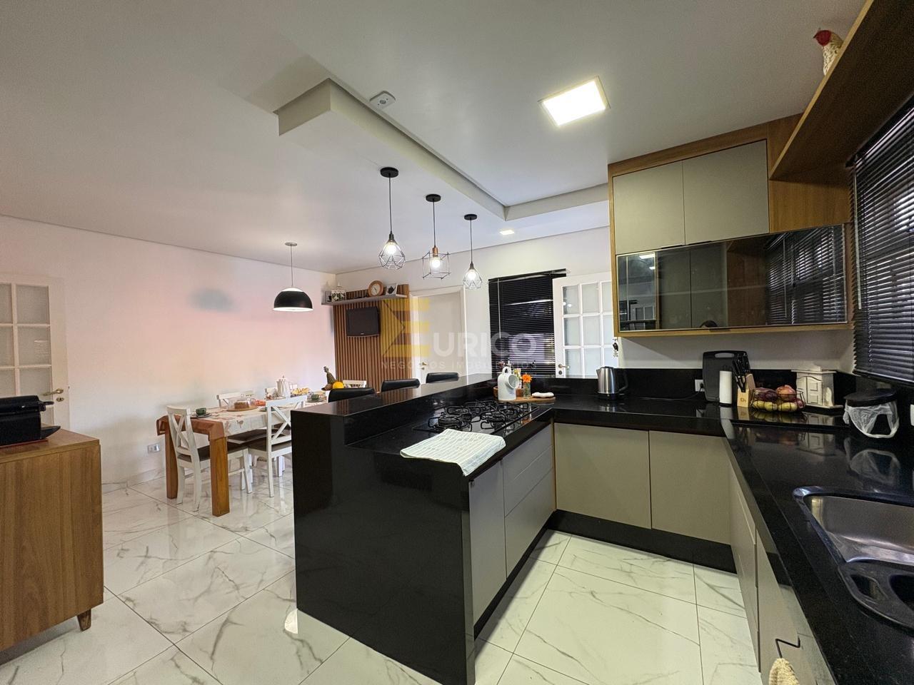 Casa em condomínio à venda no Condomínio Estância Marambaia em Vinhedo/SP: cozinha