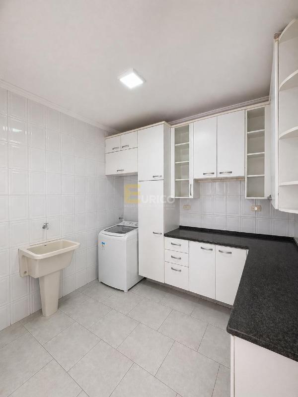 Casa em condomínio à venda no Condomínio Estância Marambaia em Vinhedo/SP: lavanderia