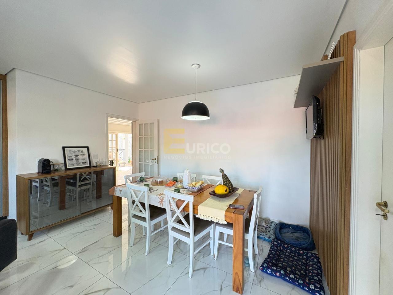 Casa em condomínio à venda no Condomínio Estância Marambaia em Vinhedo/SP: cozinha