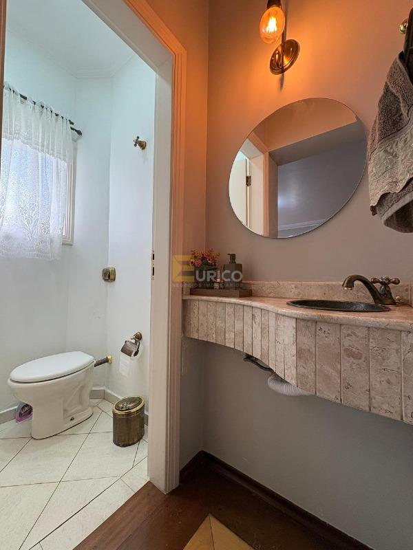 Casa em condomínio à venda no Condomínio Estância Marambaia em Vinhedo/SP: lavabo