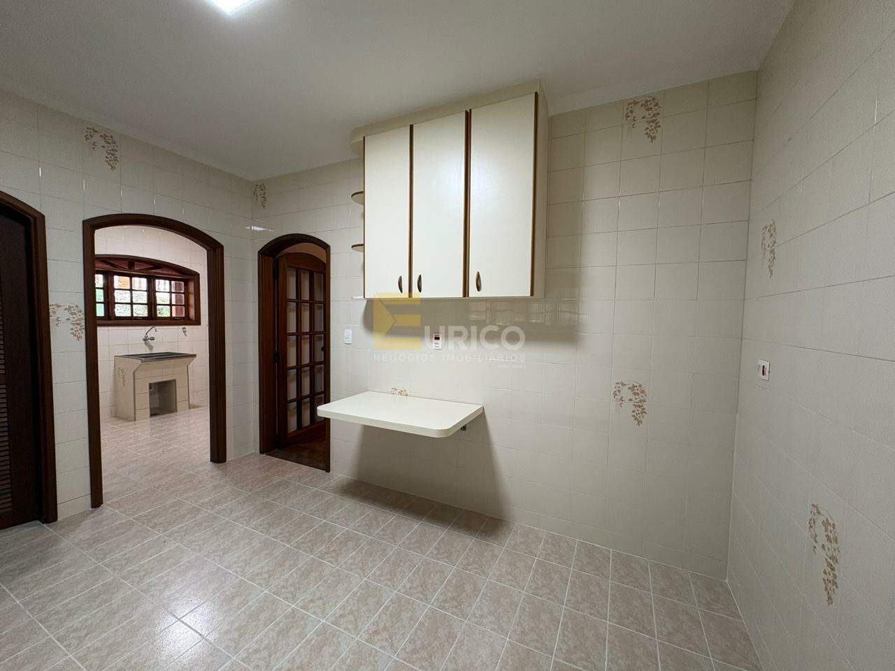 Casa em condomínio para aluguel no Condomínio Vista Alegre - Sede em Vinhedo/SP: COZINHA