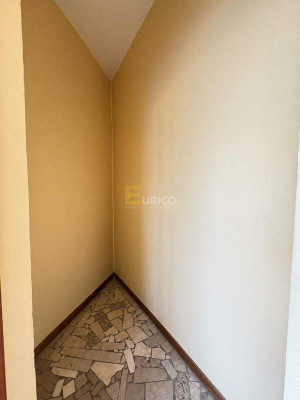 Casa em condomínio para aluguel no Condomínio Vista Alegre - Sede em Vinhedo/SP: 2} QUARTO DE APOIO