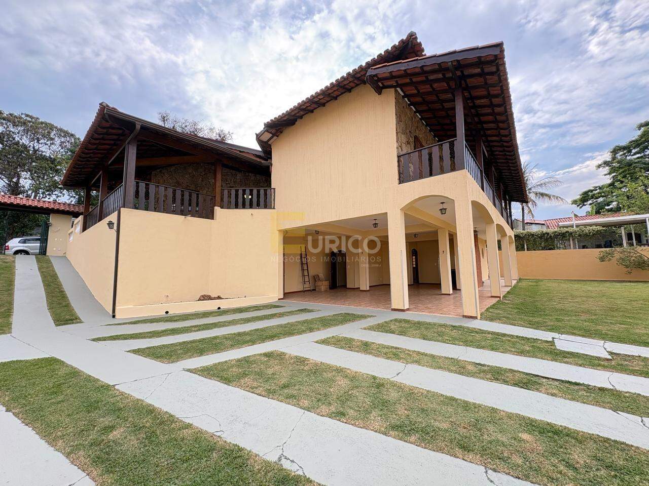 Casa em condomínio para aluguel no Condomínio Vista Alegre - Sede em Vinhedo/SP: