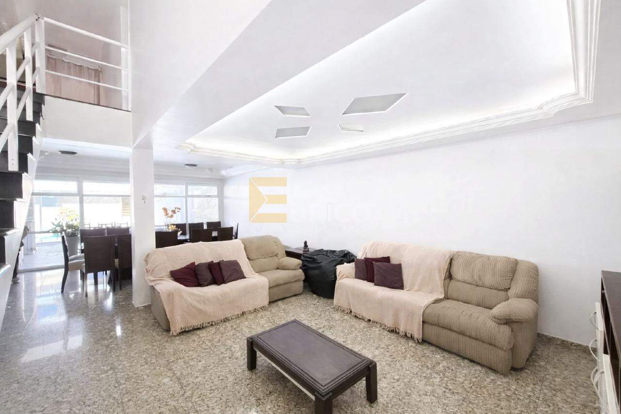 Casa em condomínio à venda no Condomínio Portal do Paraíso I em Jundiaí/SP: 