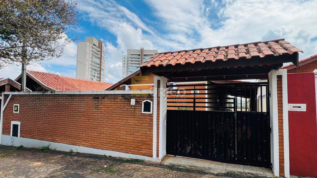 Casa à venda no VILA SANTO ANTÔNIO em Valinhos/SP: