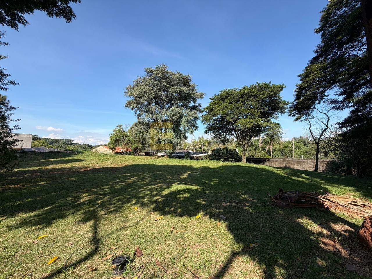 Terreno em Condomínio à venda no Condomínio Villa Lombarda em Valinhos/SP: 