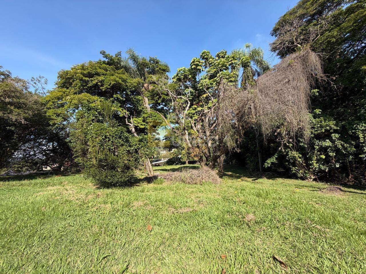 Terreno em Condomínio à venda no Condomínio Villa Lombarda em Valinhos/SP: 