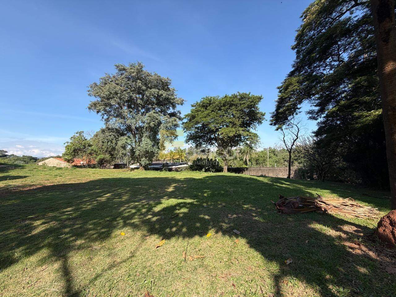 Terreno em Condomínio à venda no Condomínio Villa Lombarda em Valinhos/SP: 