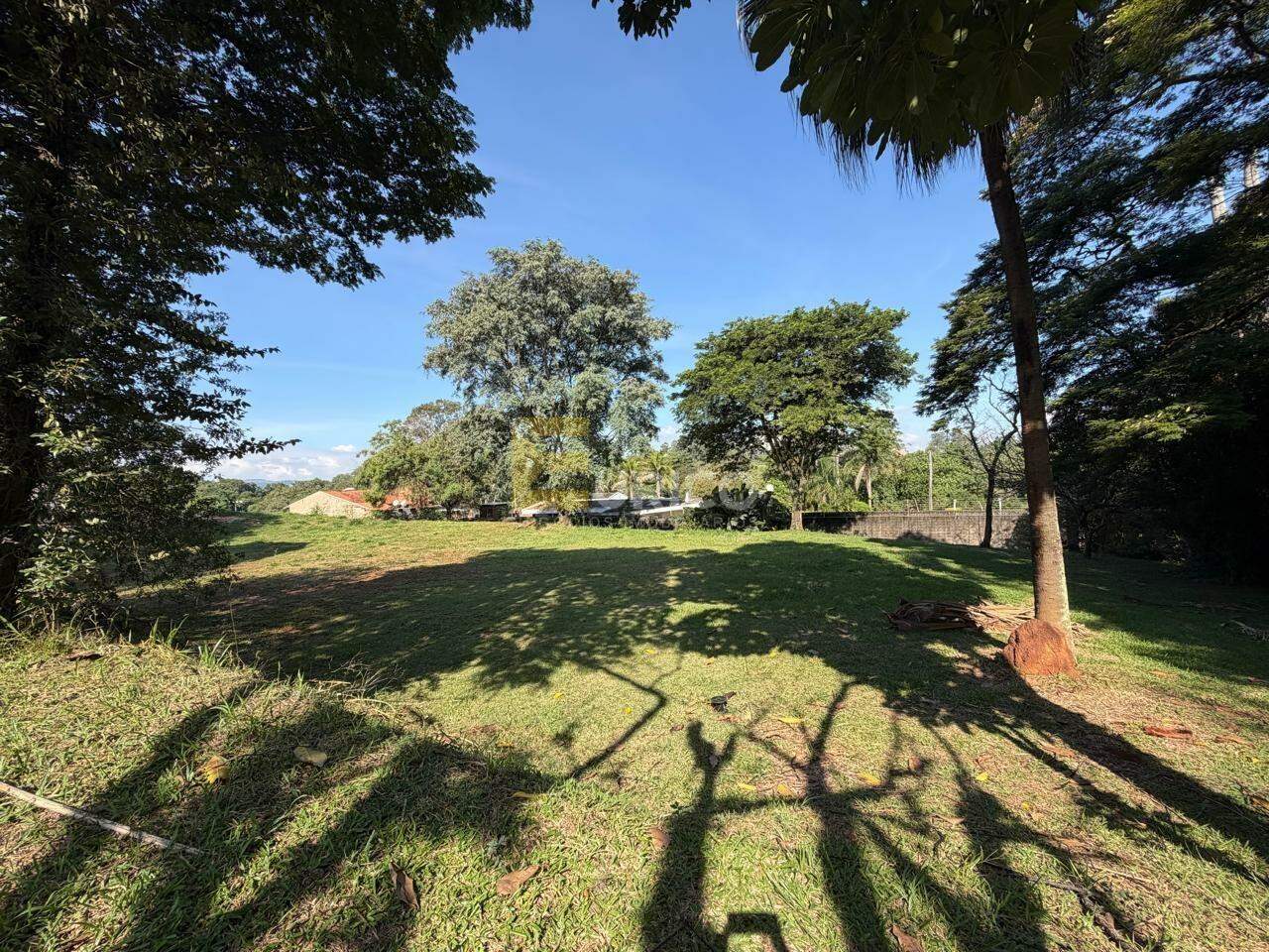 Terreno em Condomínio à venda no Condomínio Villa Lombarda em Valinhos/SP: 