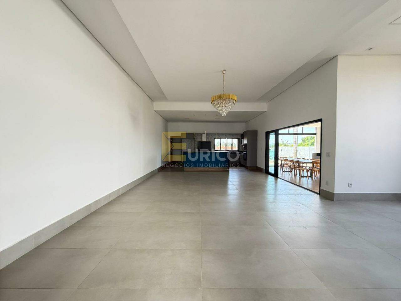 Casa em condomínio à venda no Condomínio Villa Lombarda em Valinhos/SP: