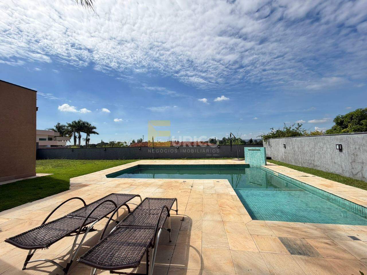 Casa em condomínio à venda no Condomínio Villa Lombarda em Valinhos/SP: