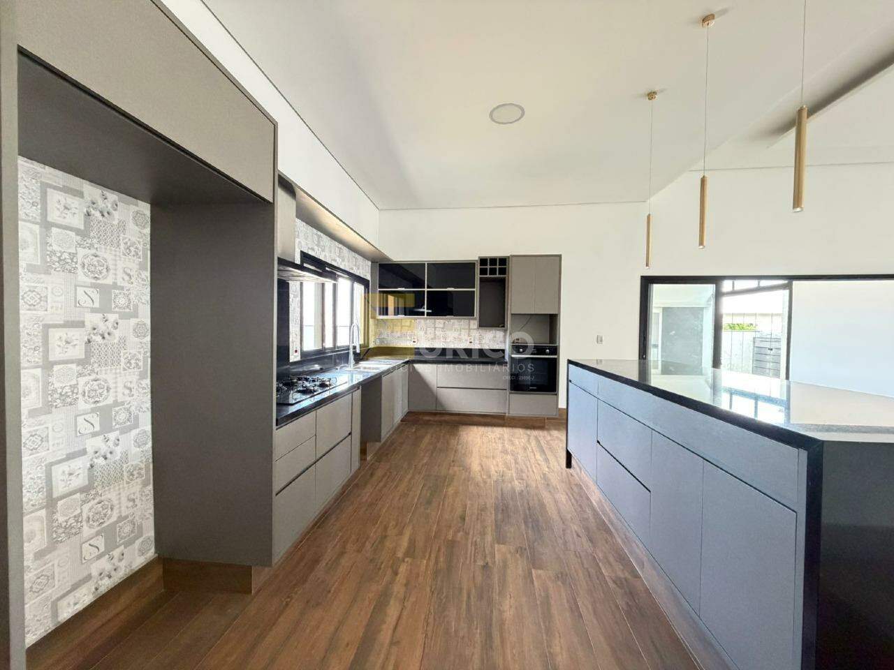 Casa em condomínio à venda no Condomínio Villa Lombarda em Valinhos/SP: 
