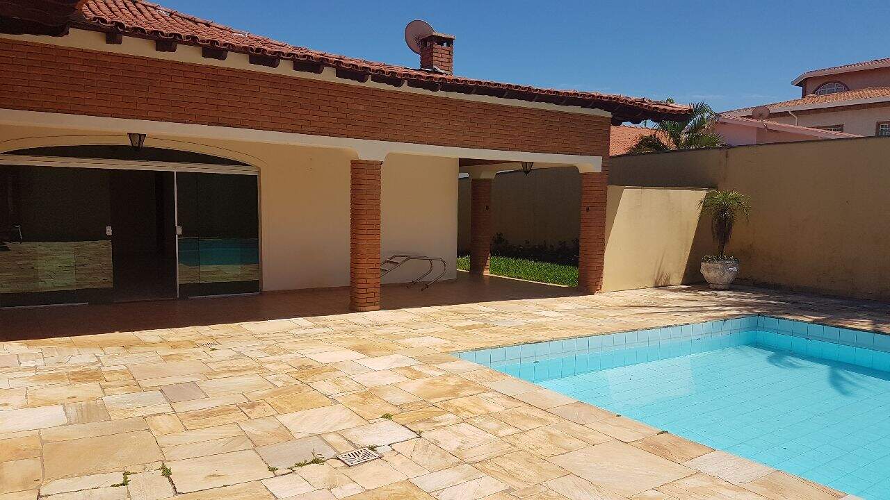 Casa em condomínio à venda no Condomínio Estância Marambaia em Vinhedo/SP: Área de lazer / piscina em alvenaria