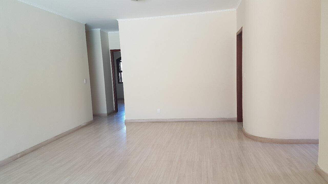 Casa em condomínio à venda no Condomínio Estância Marambaia em Vinhedo/SP: Sala Integrada