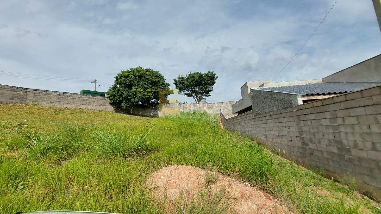 Terreno à venda no Parque dos Pinheiros em Vinhedo/SP: 
