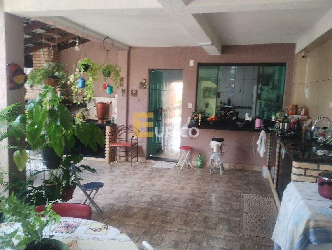 Casa à venda no Jardim Prestes de Barros em Sorocaba/SP: