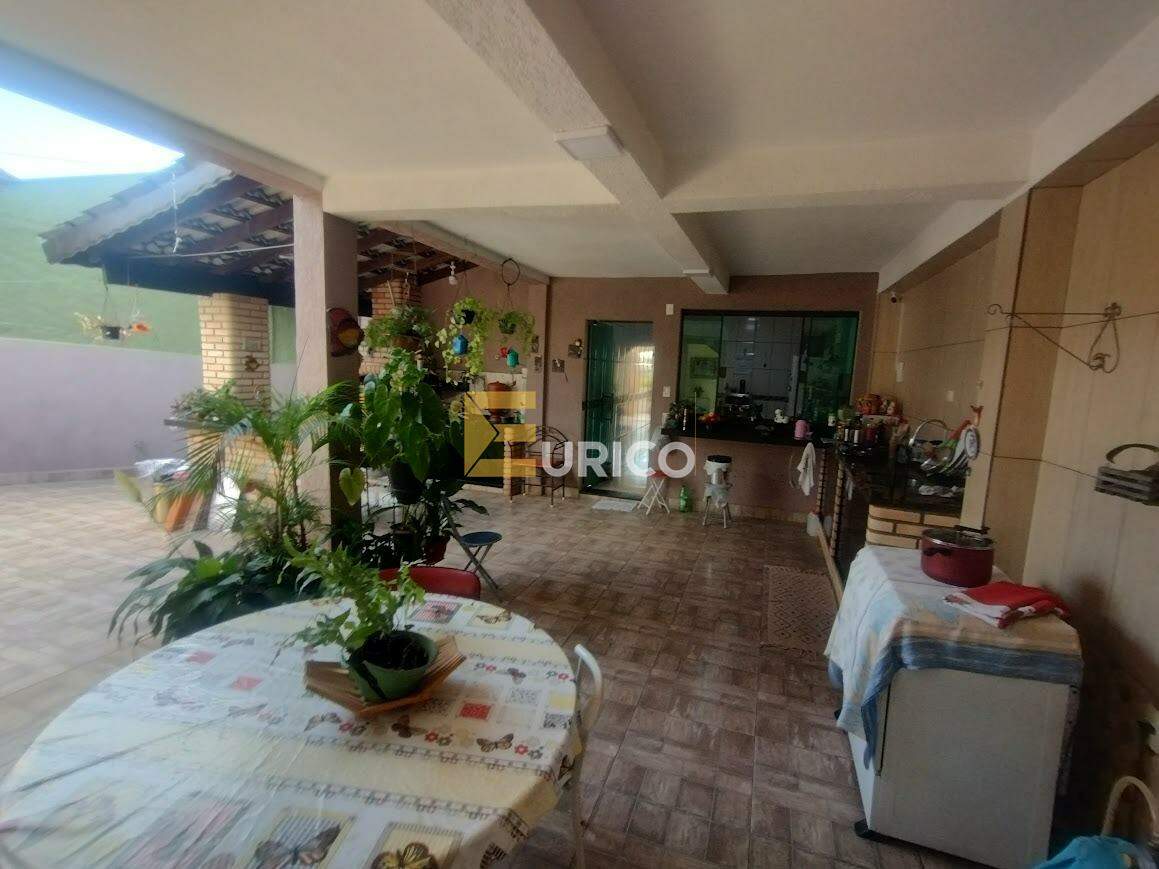 Casa à venda no Jardim Prestes de Barros em Sorocaba/SP: