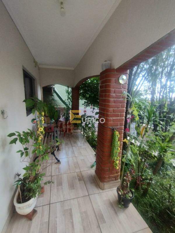 Casa à venda no Jardim Prestes de Barros em Sorocaba/SP: