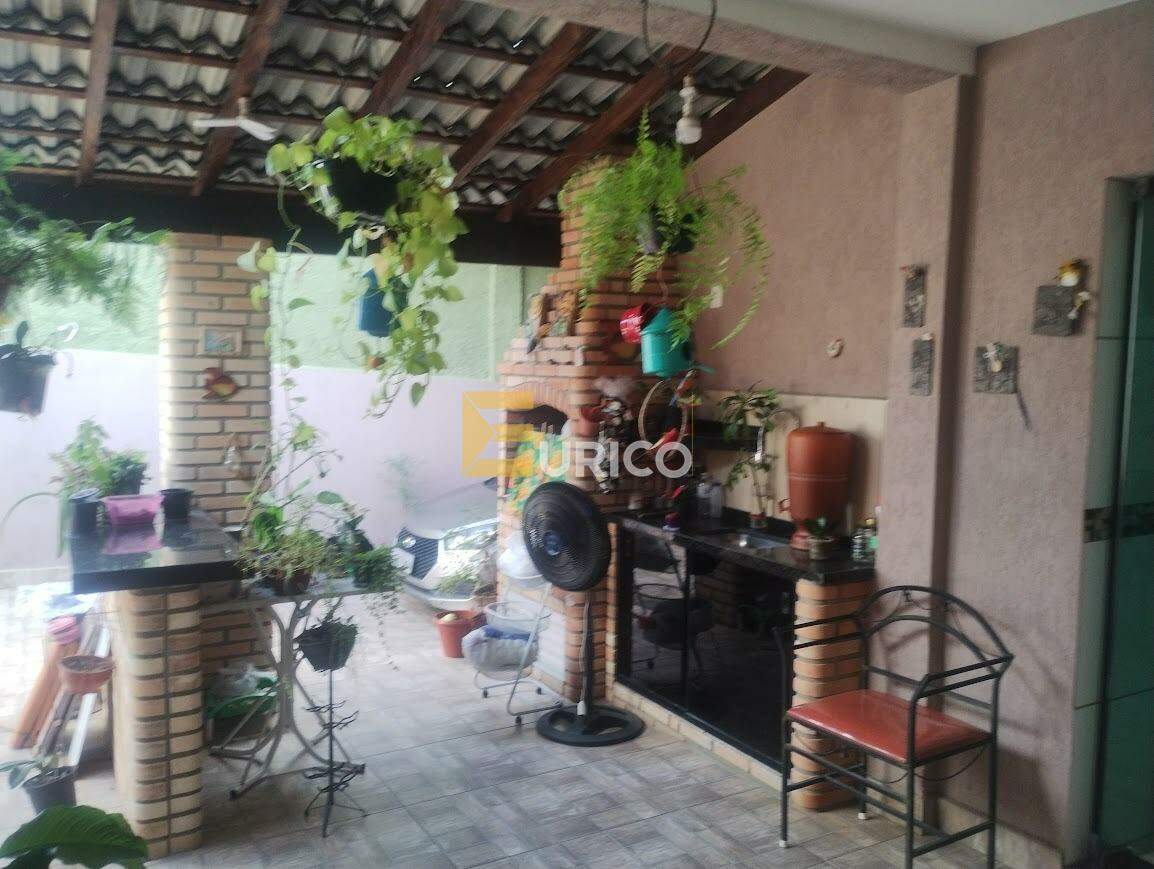 Casa à venda no Jardim Prestes de Barros em Sorocaba/SP: