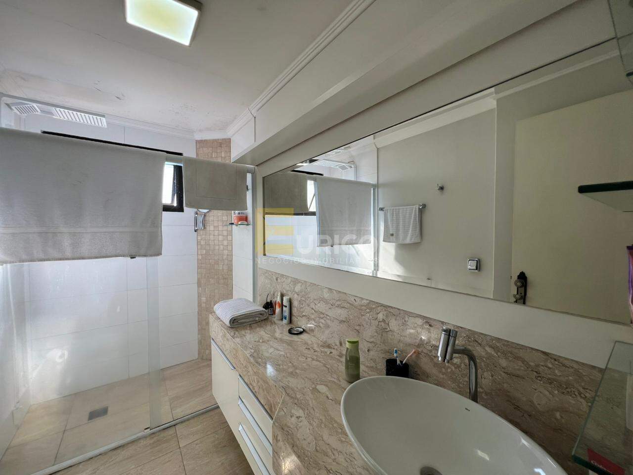 Apartamento à venda no Condomínio Edifício Topázio em Valinhos/SP: