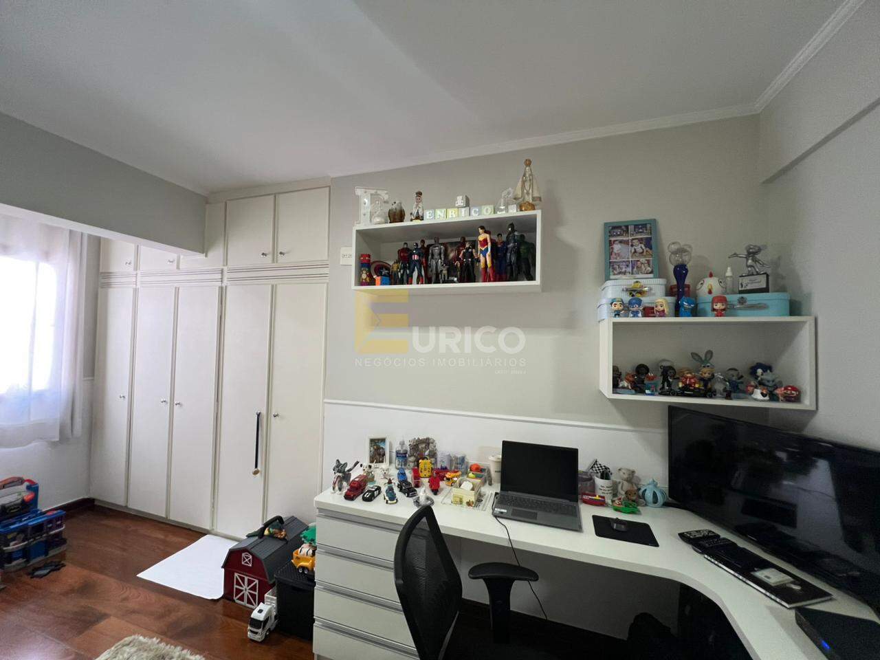 Apartamento à venda no Condomínio Edifício Topázio em Valinhos/SP: