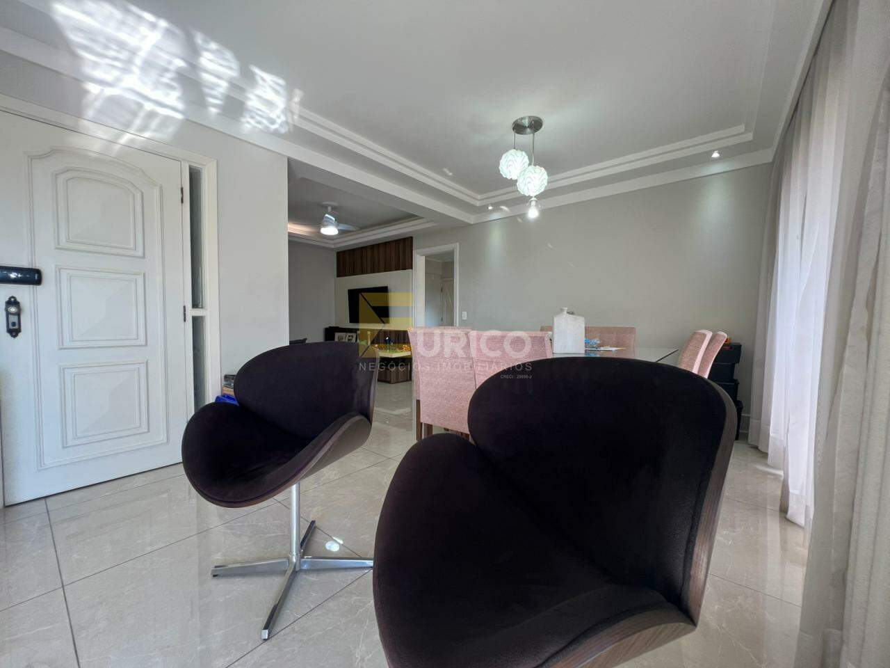 Apartamento à venda no Condomínio Edifício Topázio em Valinhos/SP: