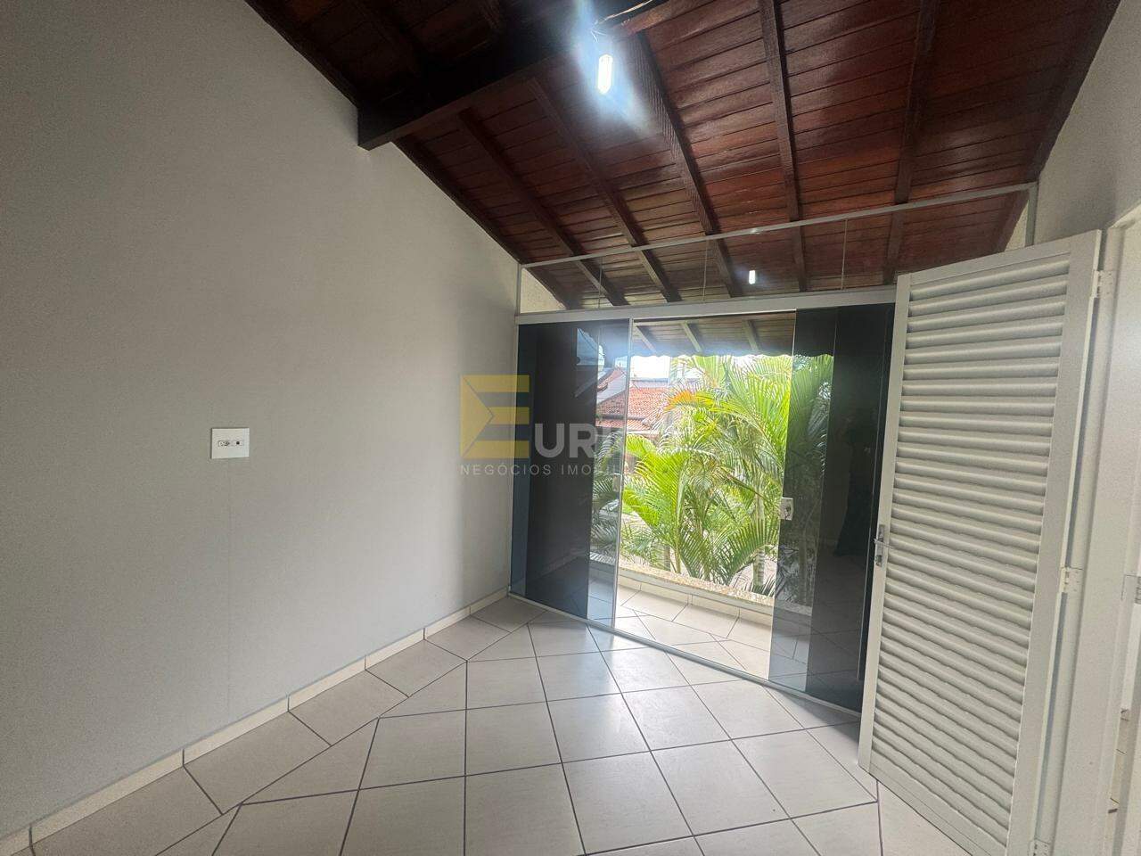 Casa em condomínio à venda no Condomínio Residencial Itapema em Valinhos/SP: 