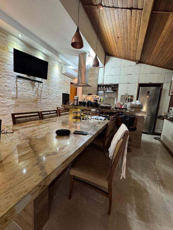 Casa em condomínio à venda no Jardim Ibiti do Paço em Sorocaba/SP: 