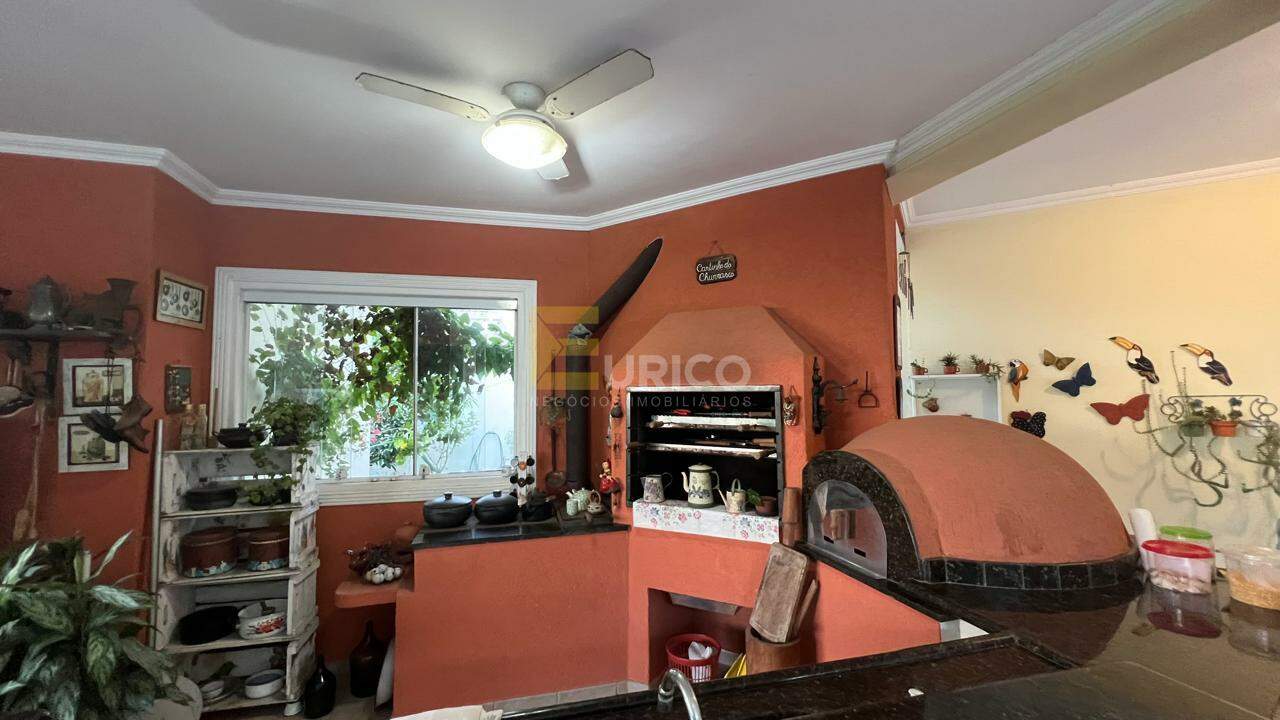 Casa à venda no PARQUE TERRANOVA em Valinhos/SP: