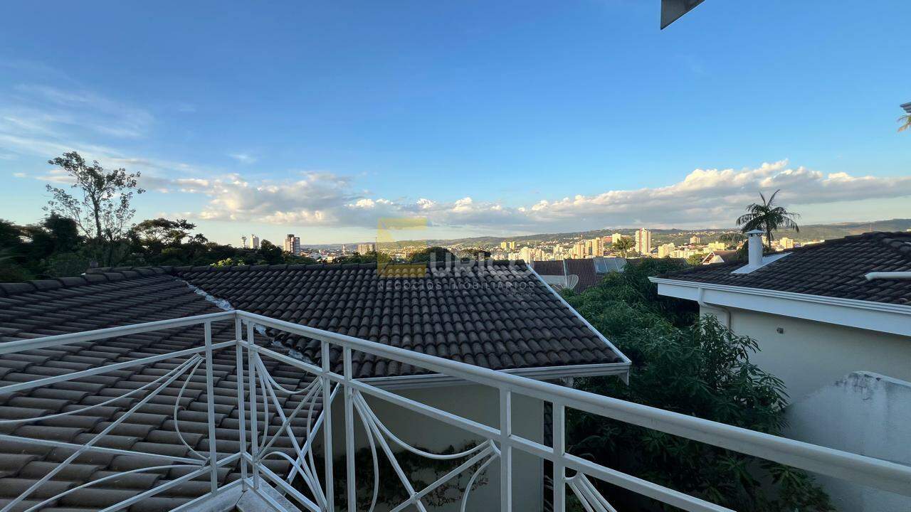Casa à venda no PARQUE TERRANOVA em Valinhos/SP: