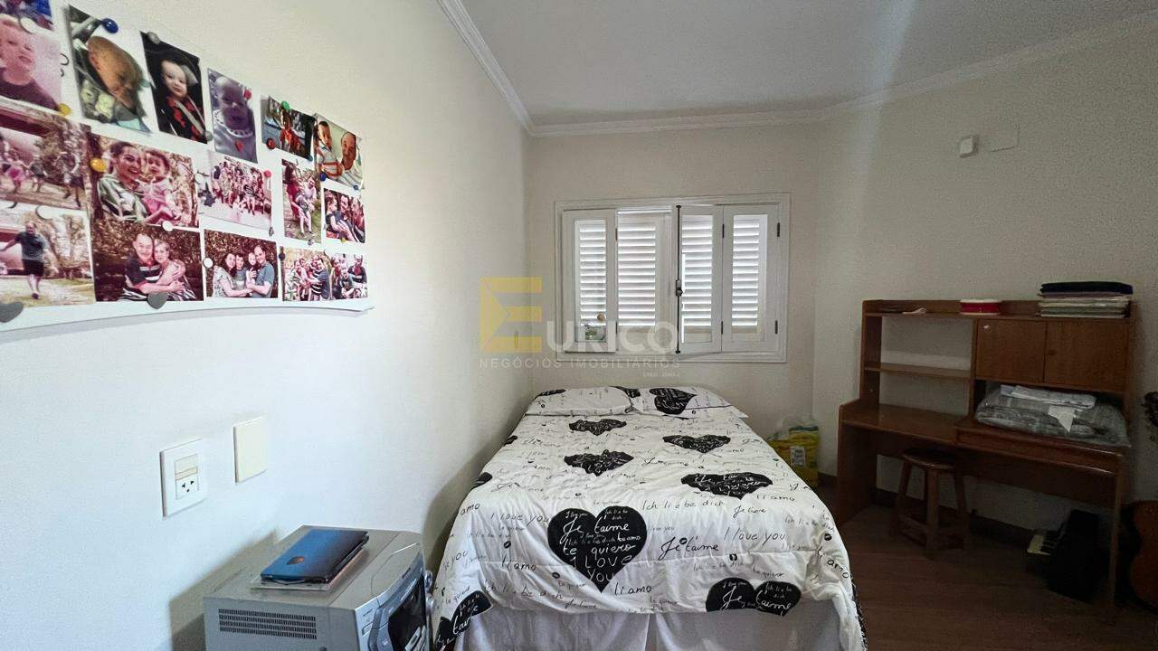 Casa à venda no PARQUE TERRANOVA em Valinhos/SP: